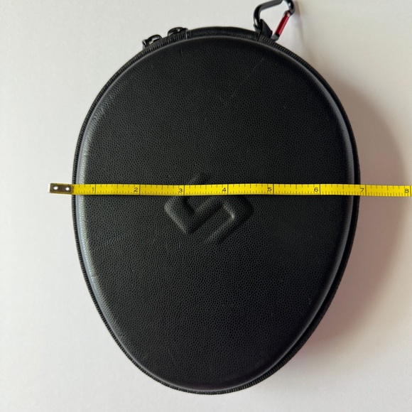 LG Tone Infinim Bluetooth Headset and rechargeable case, VGUC - Picture 7 of 9